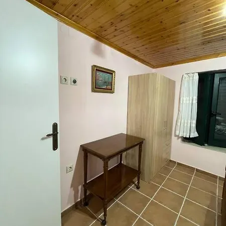 Nyaraló πέτρινο εξοχικό στο δάρα *