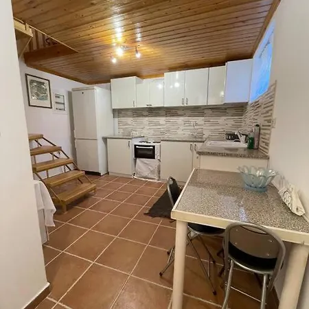 πέτρινο εξοχικό στο δάρα