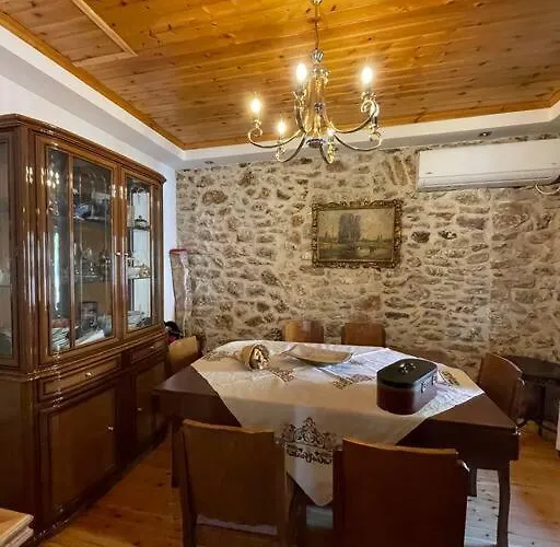 Feriehus πέτρινο εξοχικό στο δάρα