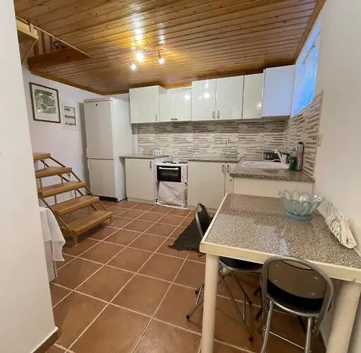 πέτρινο εξοχικό στο δάρα